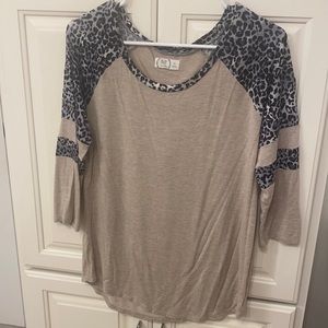 Baseball style 24/7 Maurices Tee